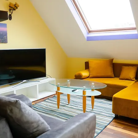 Apartment Cozy Penthouse In Sofia
