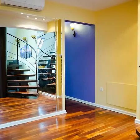 Apartment Cozy Penthouse In *